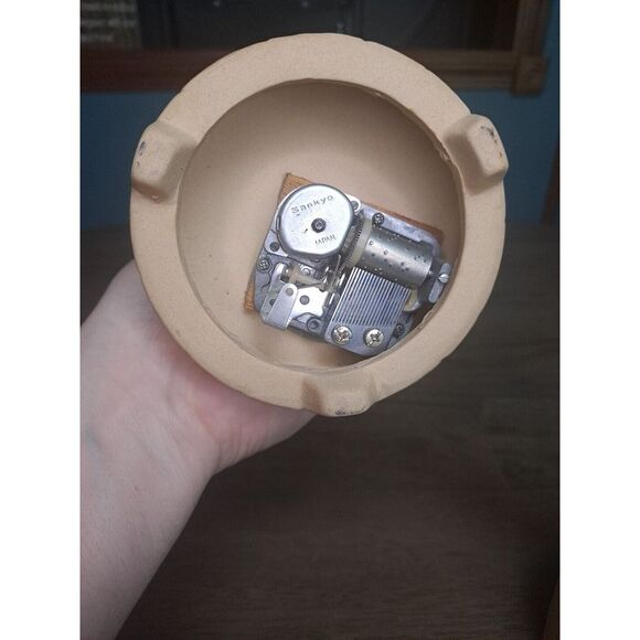 Set Of 2 Vintage UCTCI Figurine Poppet Folk Bohemian Music Box Beer Barrel Polka - Picture 13 of 13